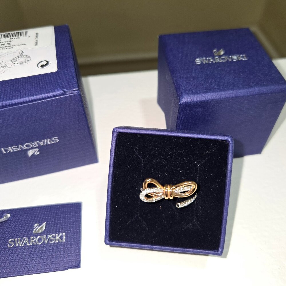 *BRAND NEW* Swarovski Two-Toned Ring